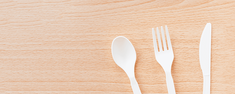 プラスチック資源循環促進法とは？SDGsに取り組むメーカーが徹底解説！