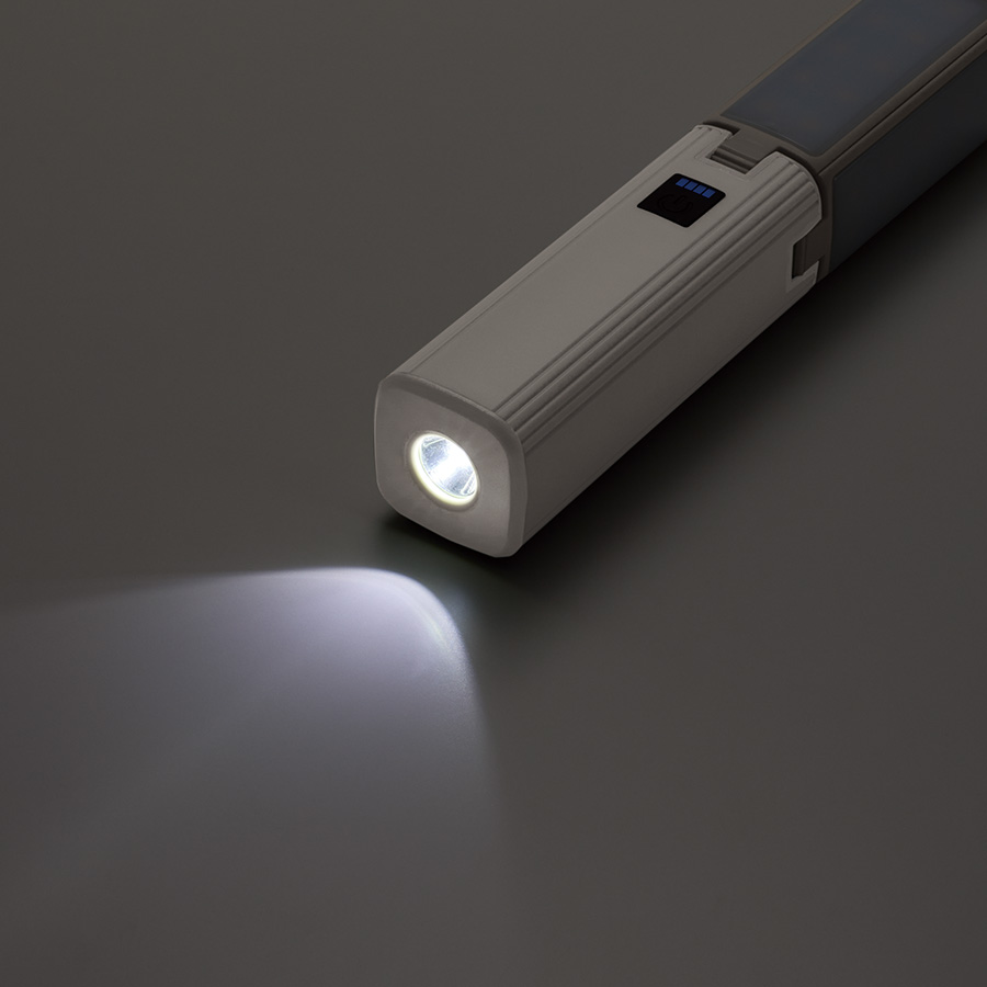 ランタンにもなるUSBハンディライト（チャージャー機能付）