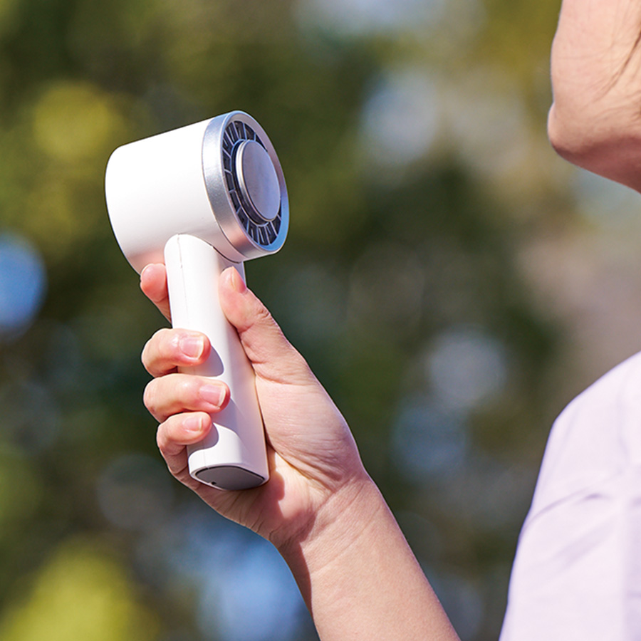 【先行掲載】冷却プレートUSBハンディファン（リン酸鉄使用）