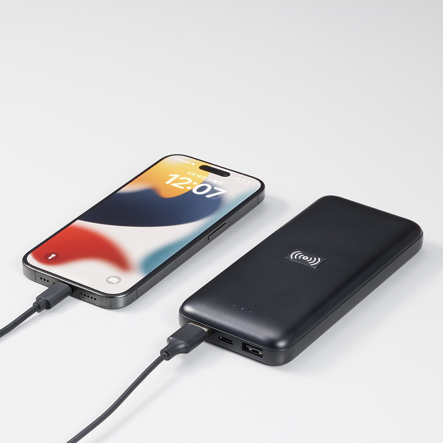 ワイヤレスシンプルモバイルチャージャー10000
