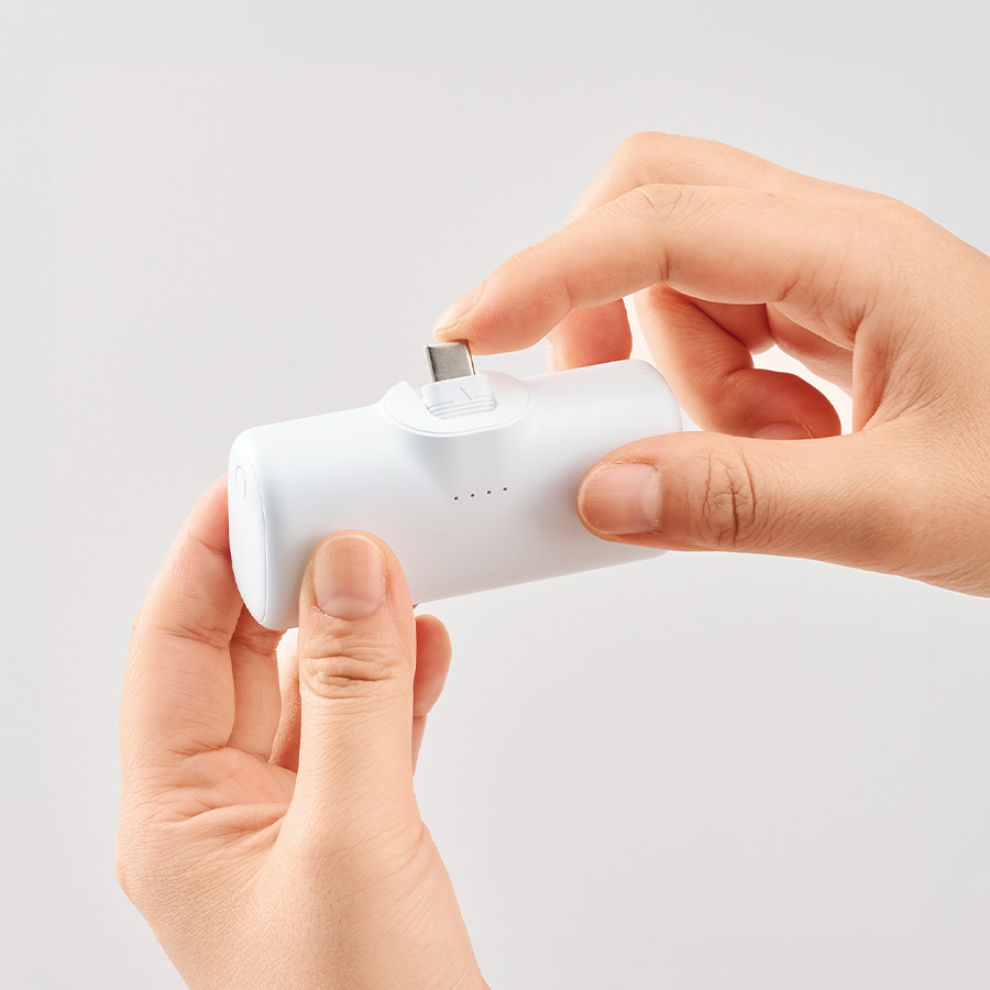 シンプルダイレクトモバイルチャージャー4000