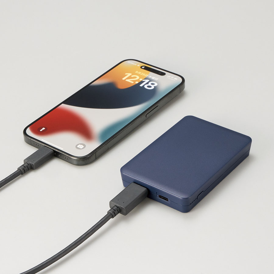 全面印刷できるモバイルチャージャー4000　スクエア