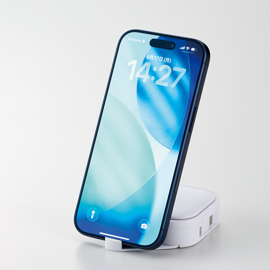 【先行掲載】スマホスタンドにもなるリールケースインマルチケーブルセット