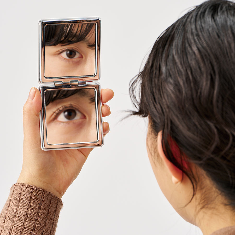 全面印刷できる合皮コンパクトミラー　スクエア（両面対応）