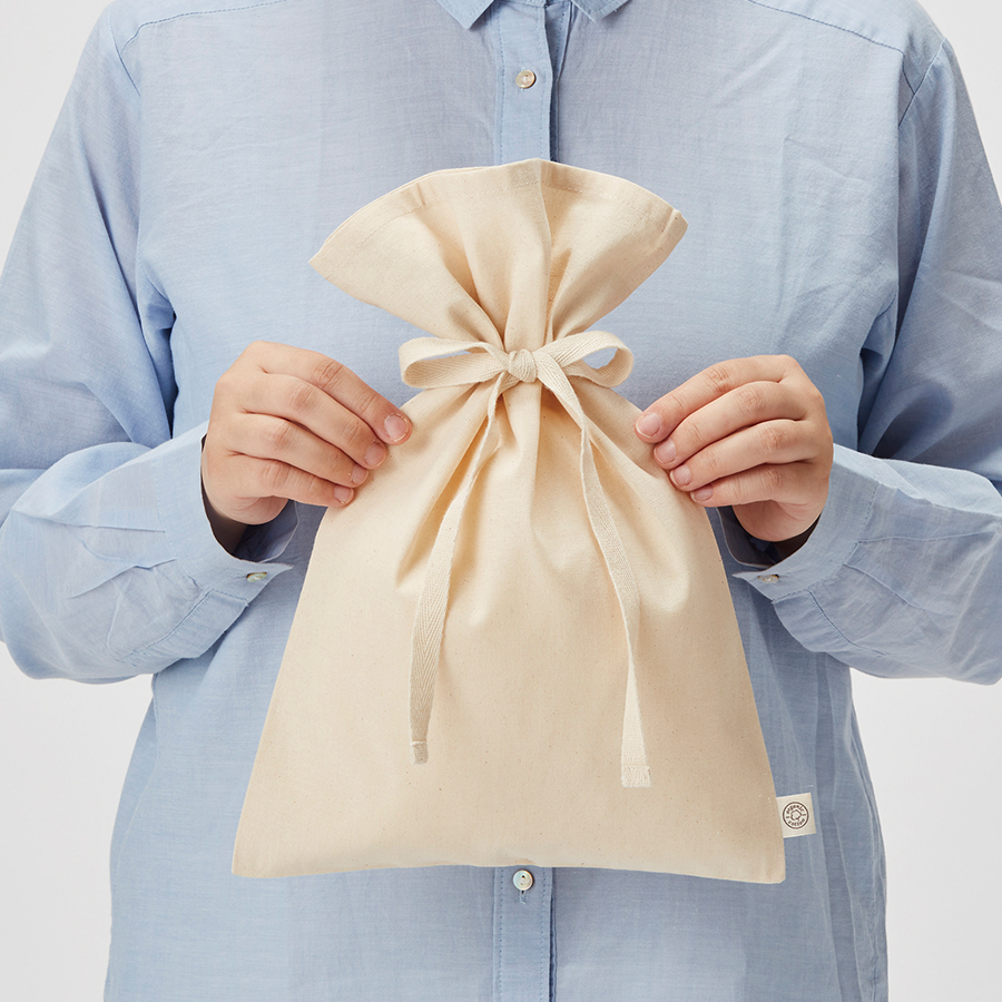 【アウトレット】オーガニックコットンラッピング巾着（M）　ナチュラル