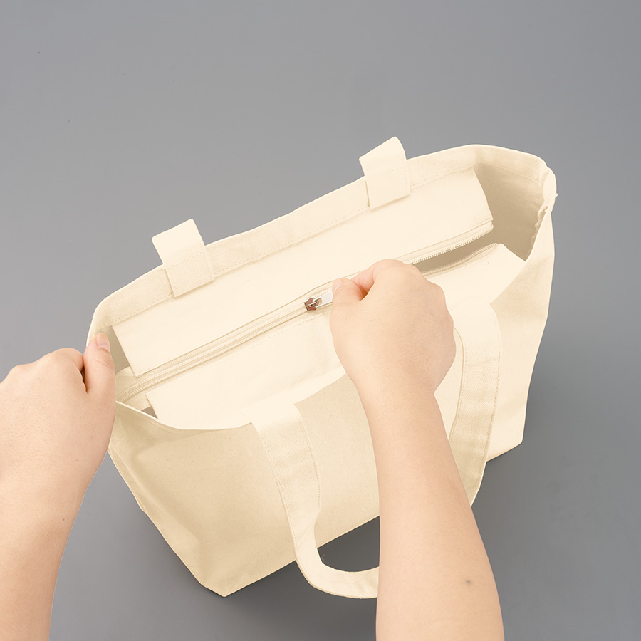 キャンバスベーシックファスナートート（M）　ナチュラル