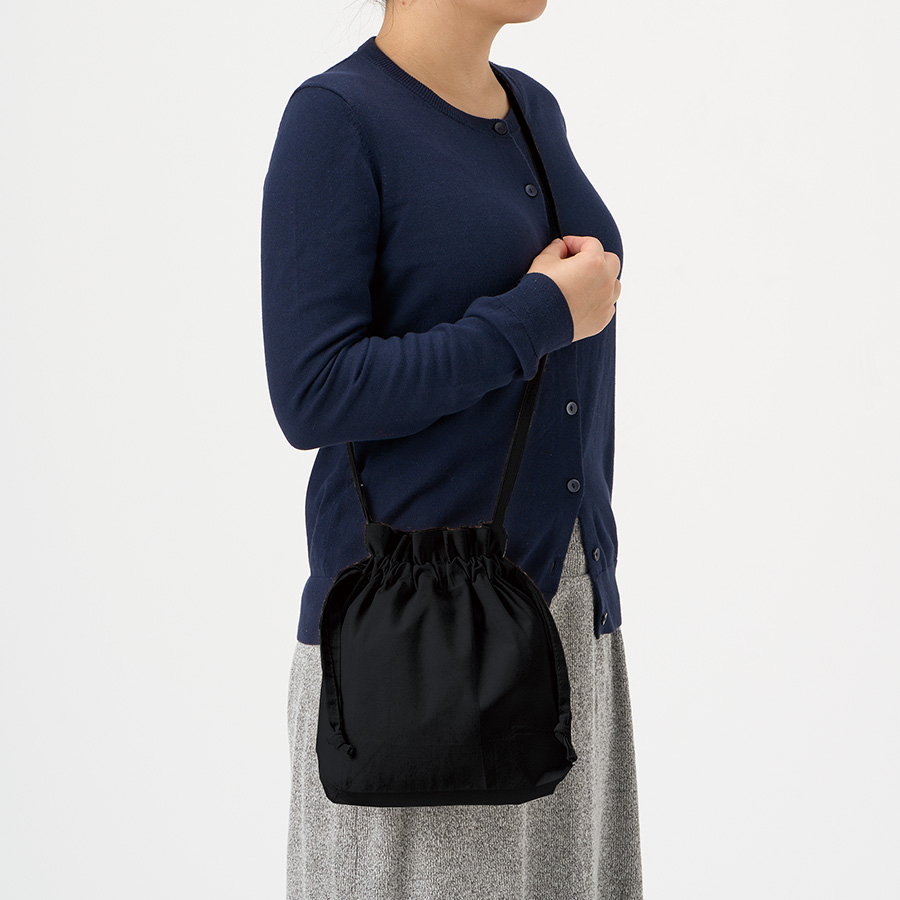 オーガニック厚手コットン巾着ショルダーバッグ　ブラック
