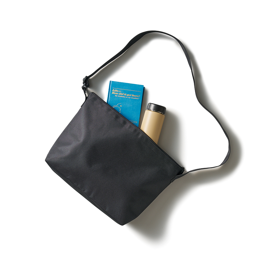 アジャスター付ファスナーショルダーバッグ