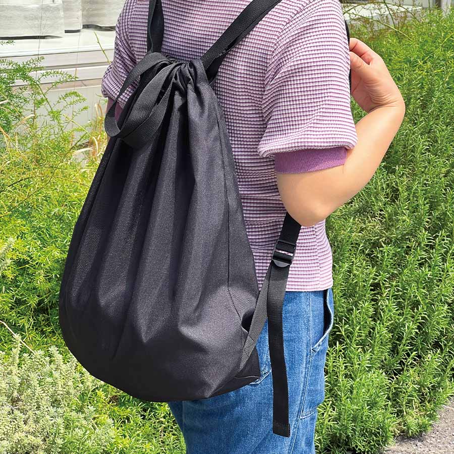 ハンドル付ポリ巾着リュック