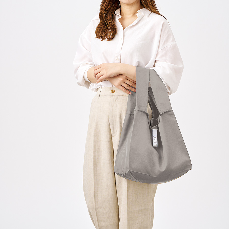 クルリト　セルフレジで使いやすいスクエアデリバッグ