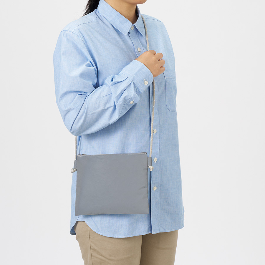 リフレクターサコッシュ