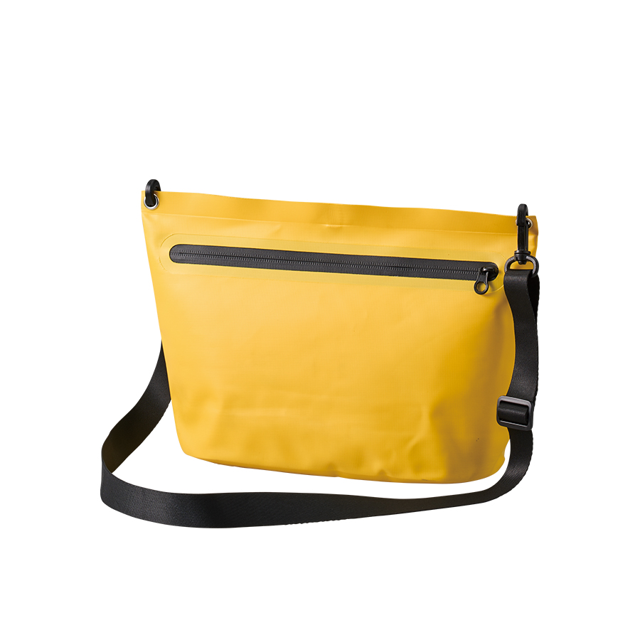 【先行掲載】ターポリンショルダーバッグ