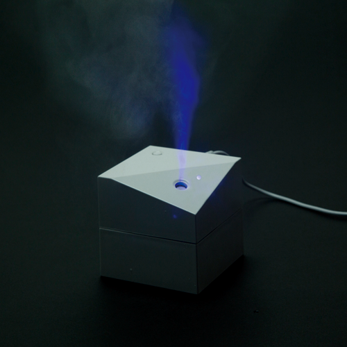 パーソナル加湿器キューブタイプ