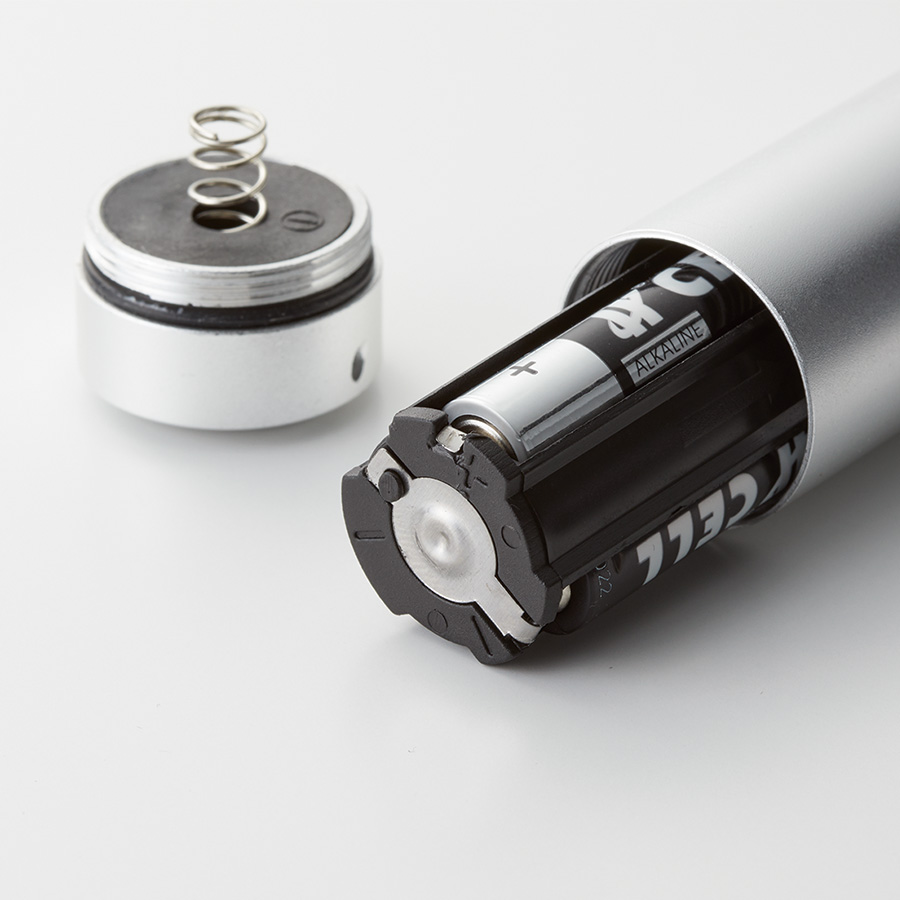 LED９灯カラビナ付ライト　スムース