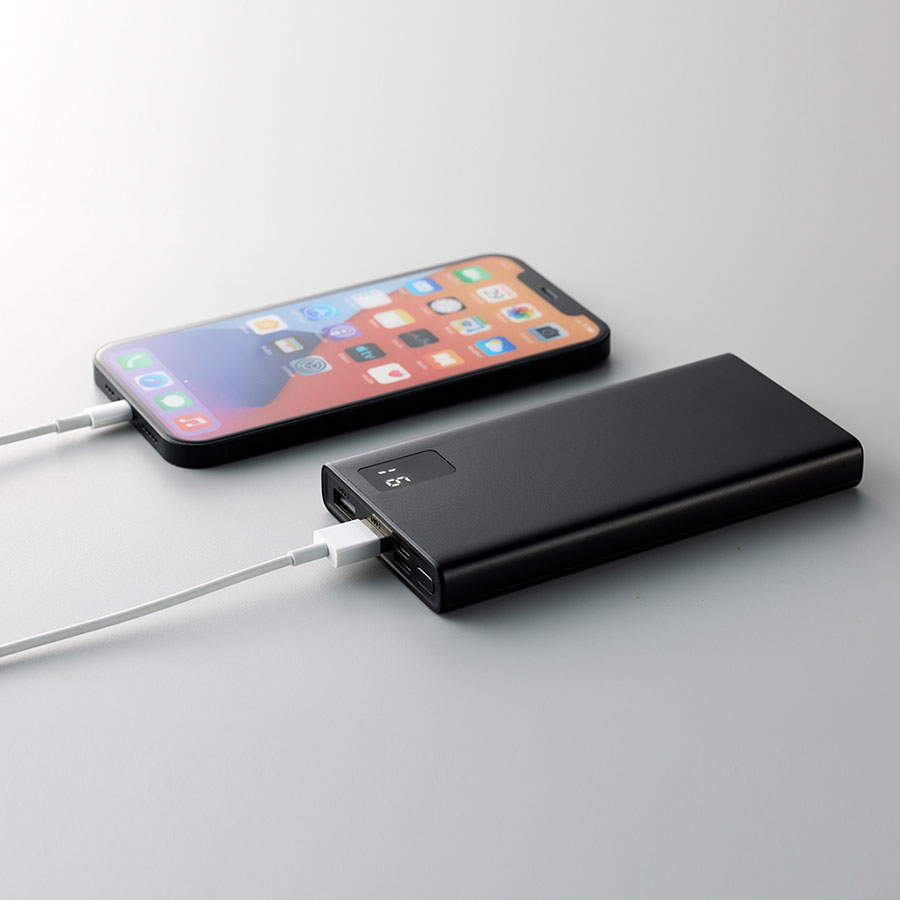 モバイルチャージャー10000　フラット