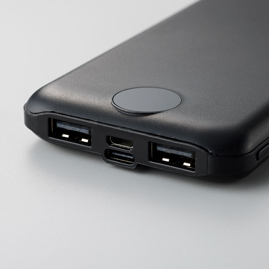 モバイルチャージャー10000　スムーズ