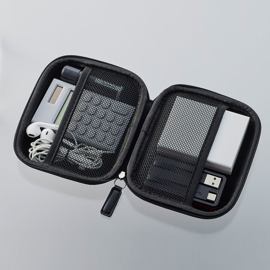 レザースタイルマルチケース（M）