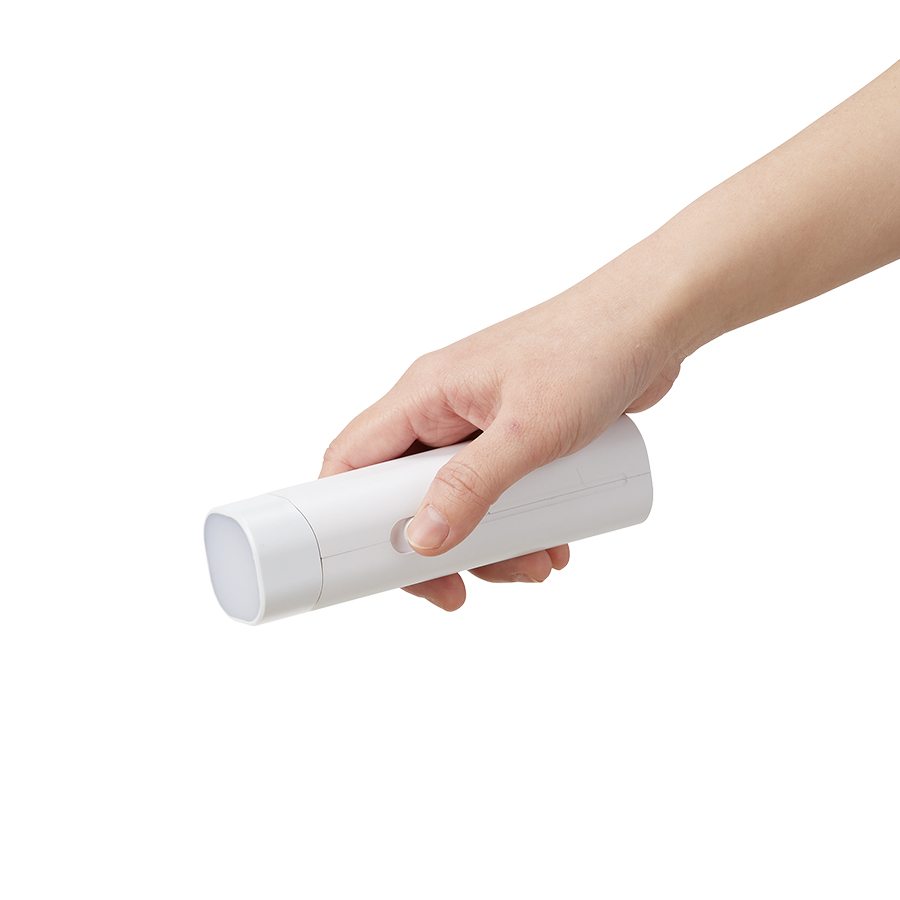 デスクライトにもなるUSBハンディライト（チャージャー機能付）