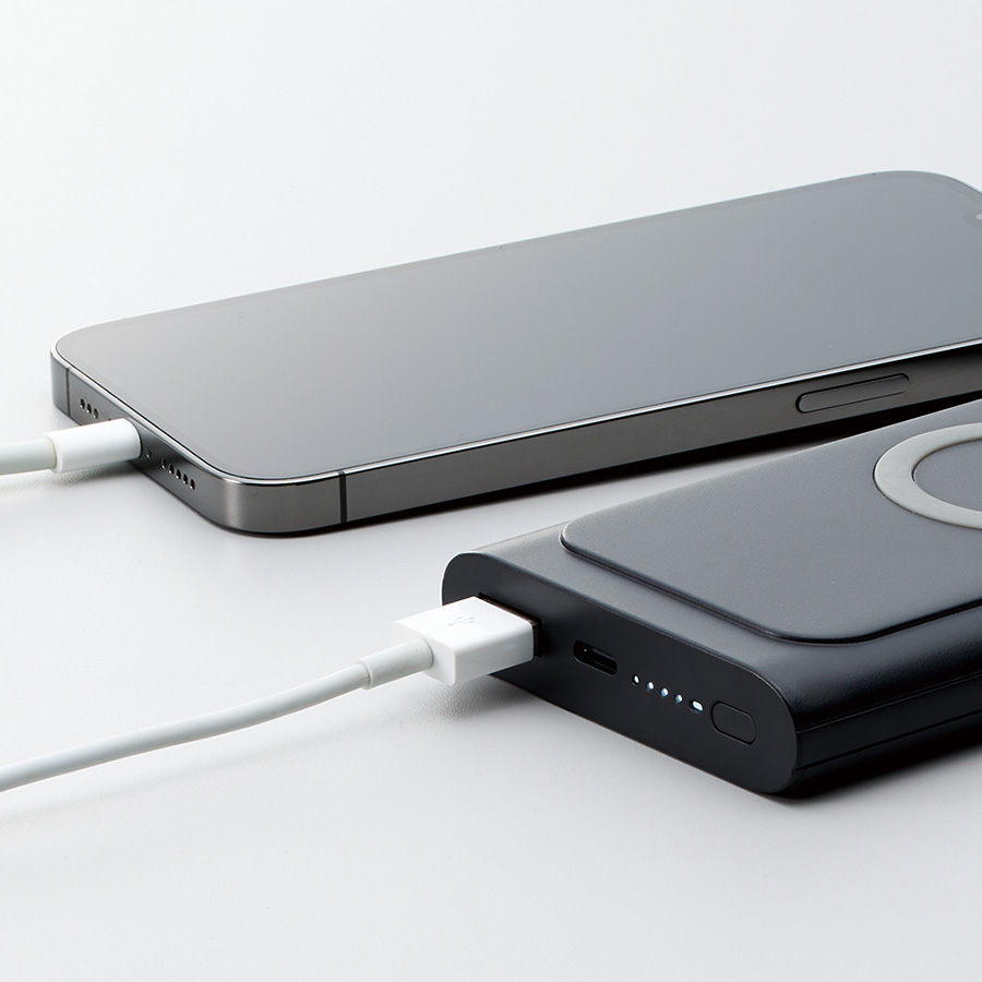 ワイヤレスモバイルチャージャー10000