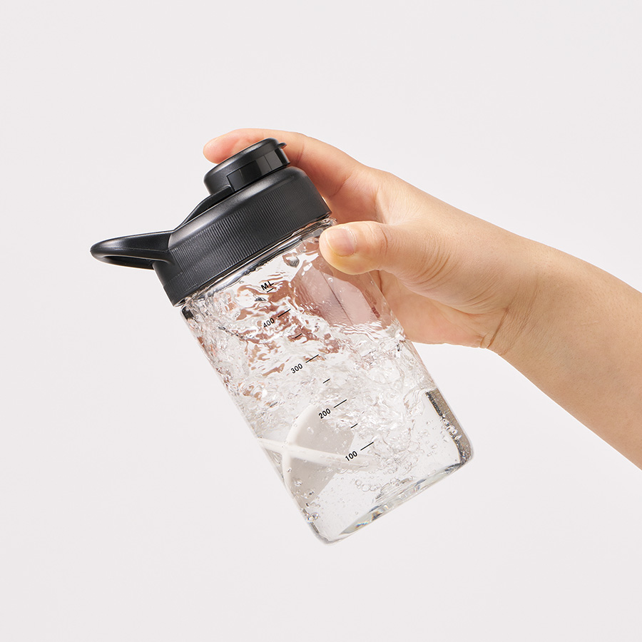 目盛り付シェイカーボトル（シリコンボール付）