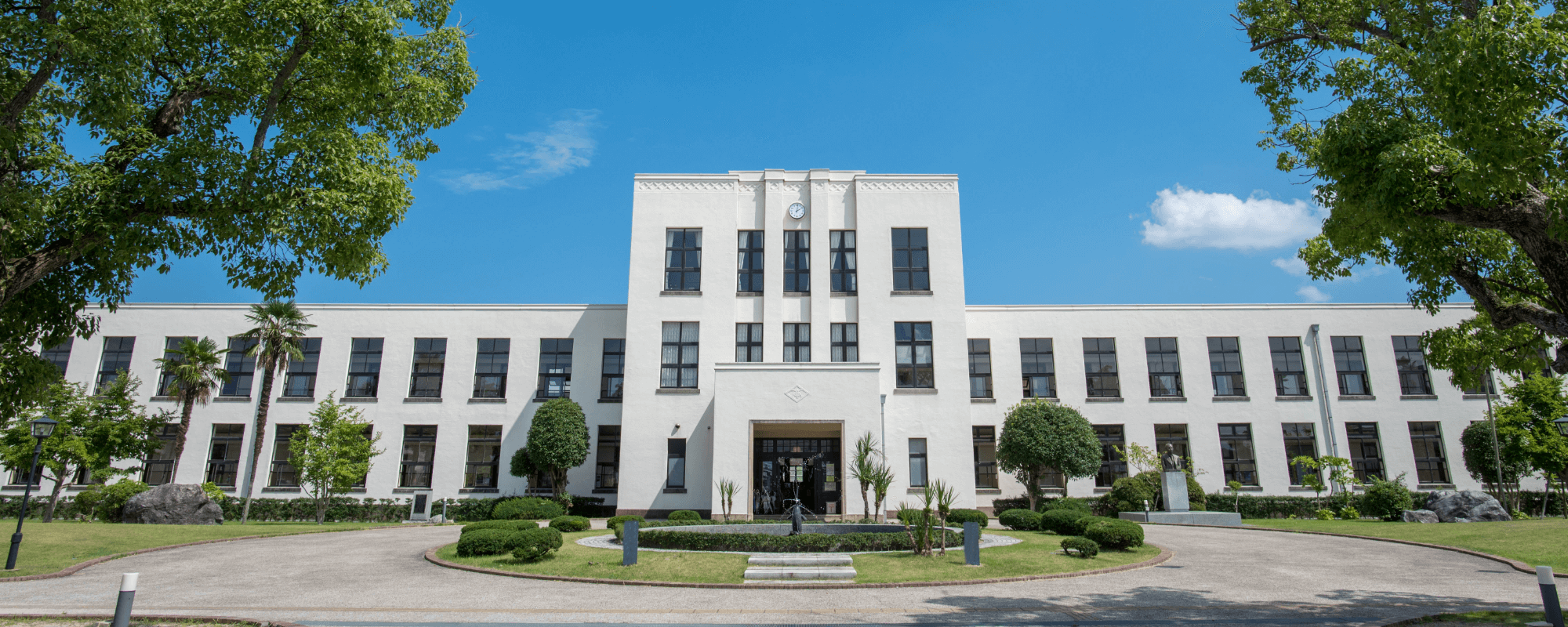 学校向け記念品・グッズ制作のポイントとは？最新トレンドを踏まえ解説