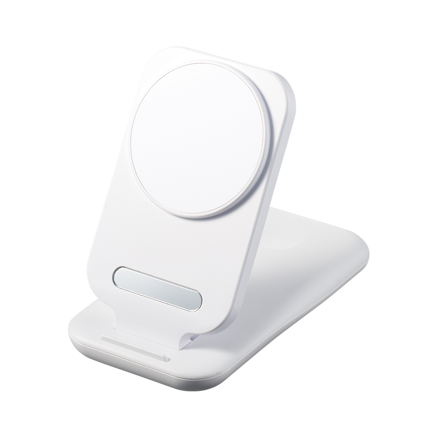 【先行掲載】3in1スタンドワイヤレス充電器