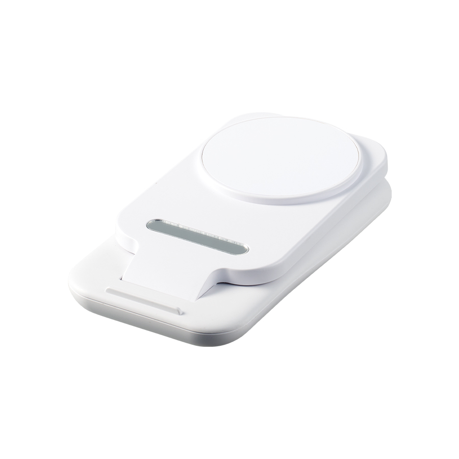 【先行掲載】3in1スタンドワイヤレス充電器