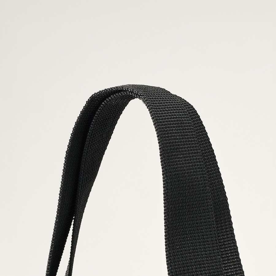 【先行掲載】ノートPCが入れられるファスナートート