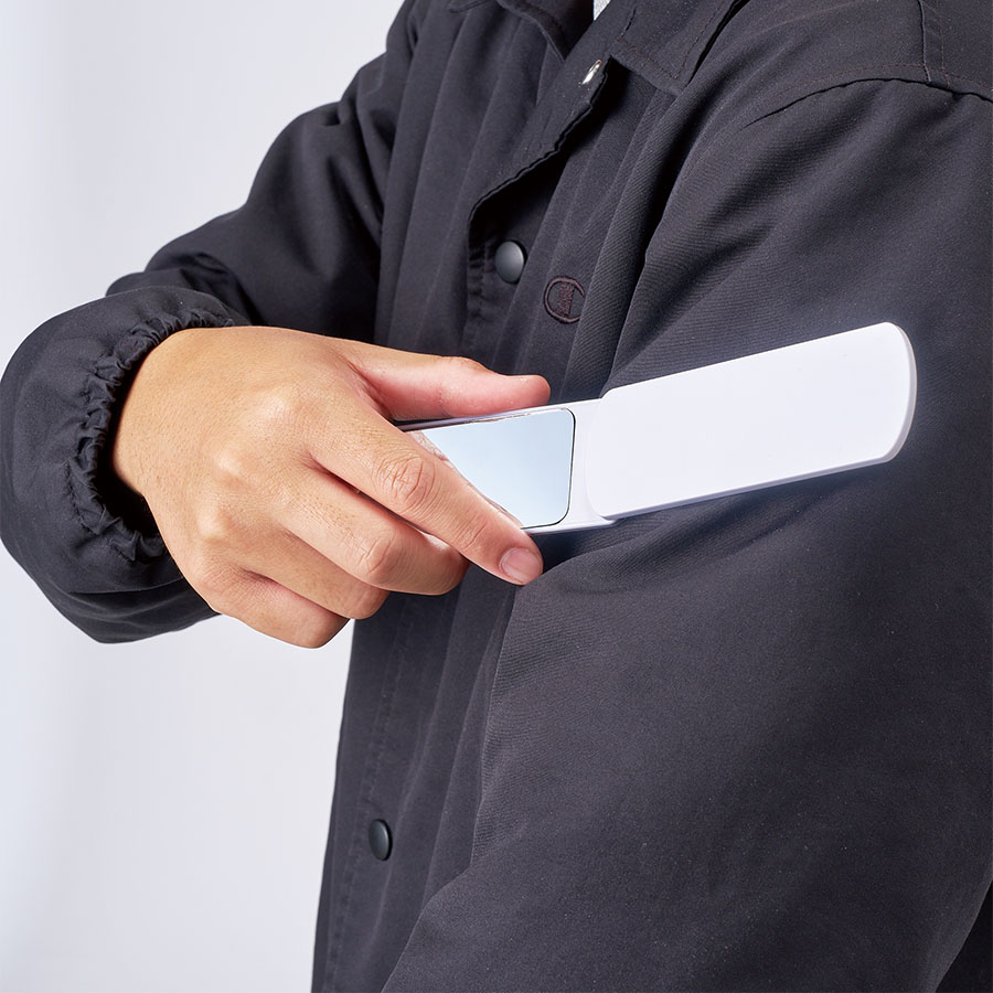 【先行掲載】折りたたみ洋服クリーナー（ミラー付）