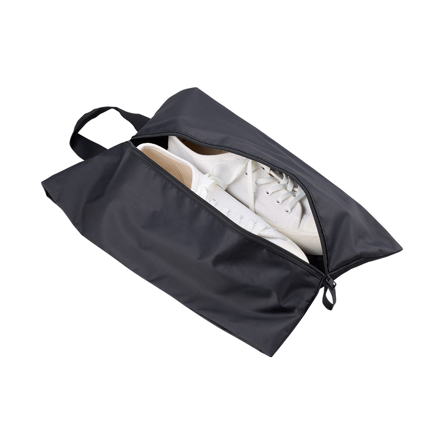 コンパクトになるシューズケース