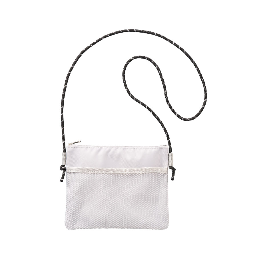 メッシュポケットサコッシュ