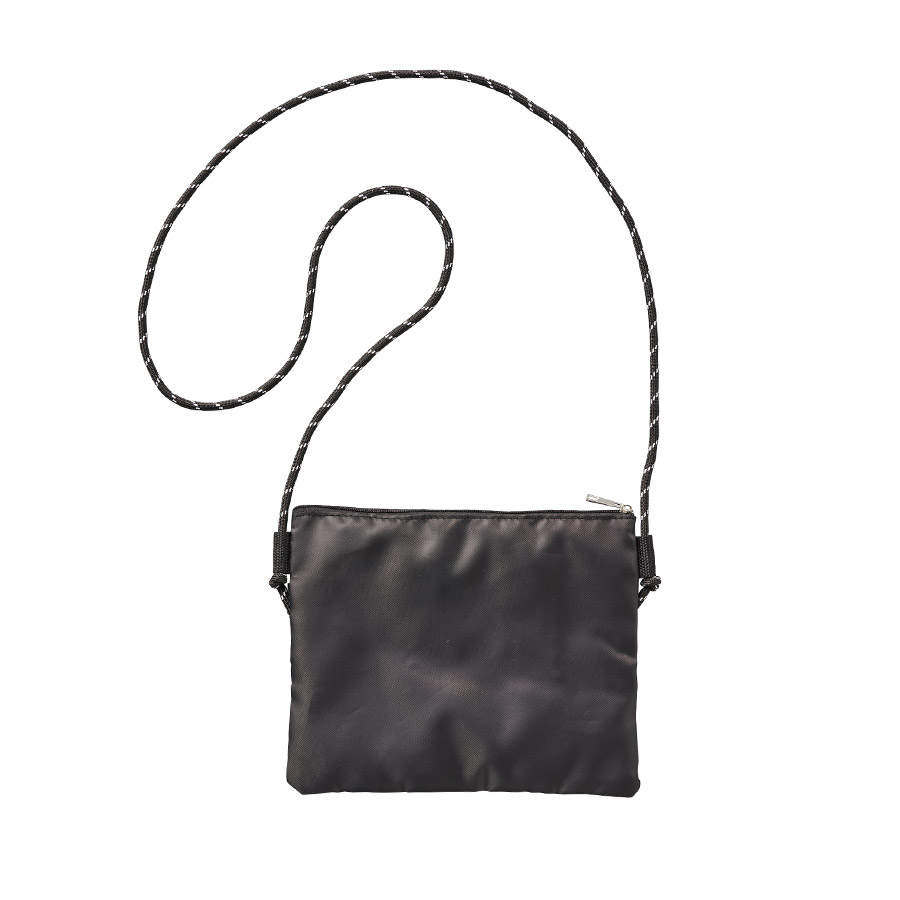 メッシュポケットサコッシュ