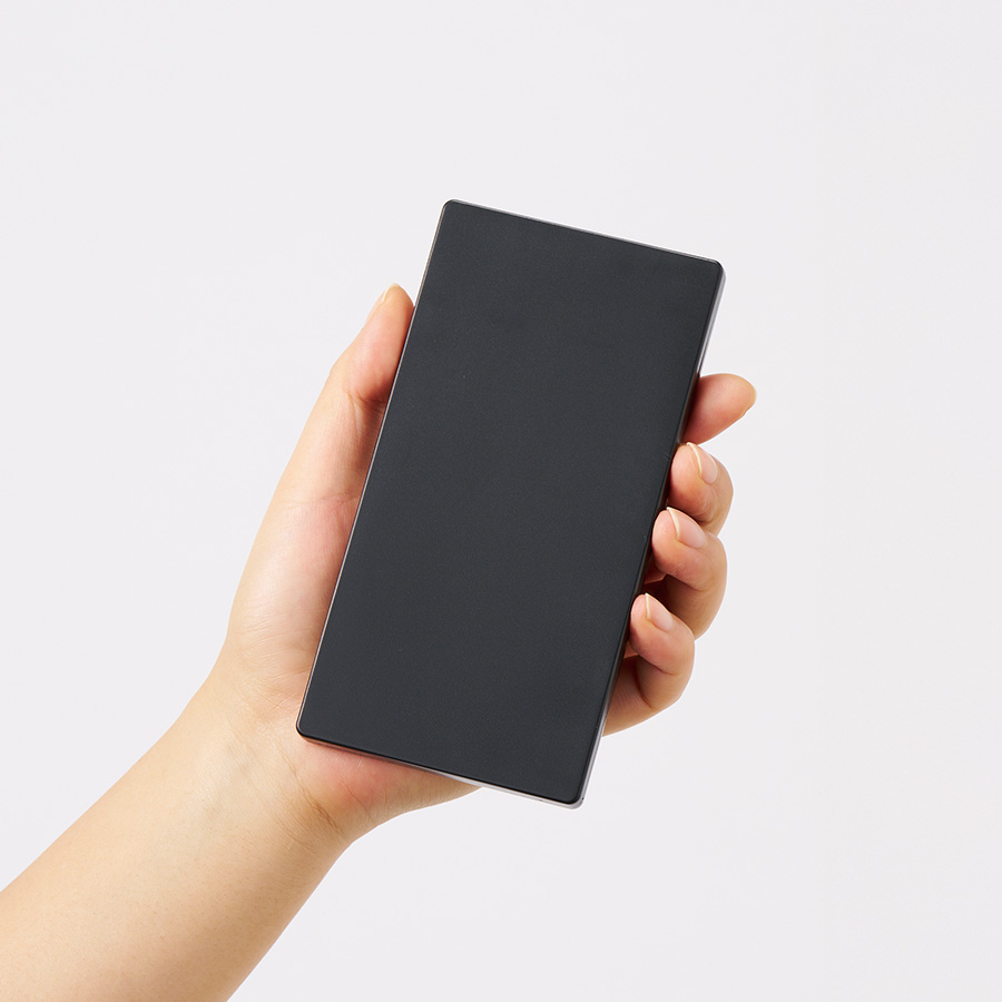モバイルチャージャー6000　フラット