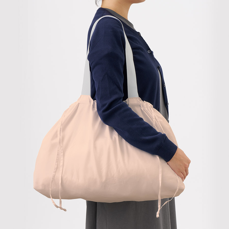 【先行掲載】レインカバーにもなる撥水バッグ