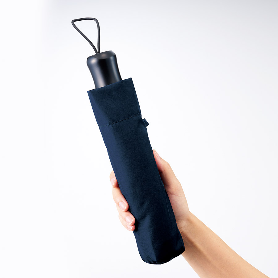 【先行掲載】ひと振り雨粒サラッとUV折りたたみ傘