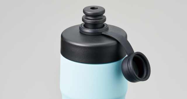 キャップを引き出すだけで飲める