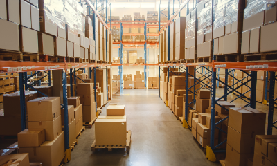 大量在庫・短納期小～大ロット対応