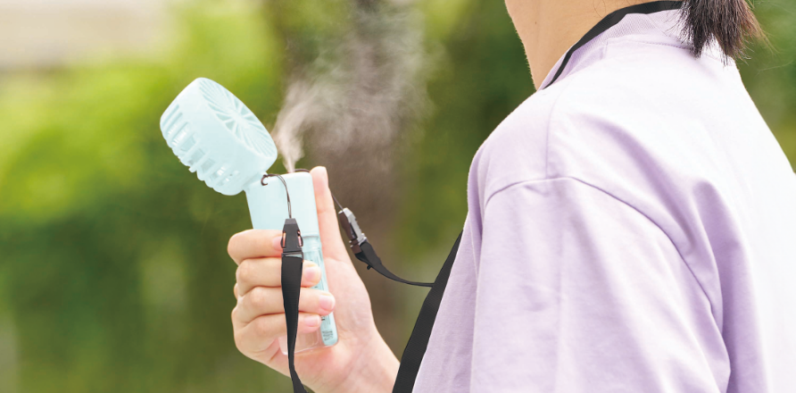 ミストの気化熱でさらにひんやり